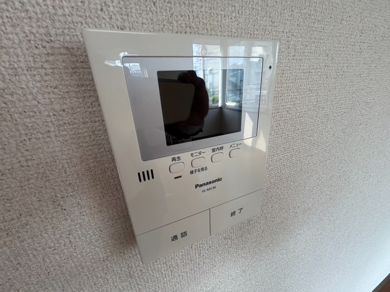 セキュリティ　モニター付きインターホン！