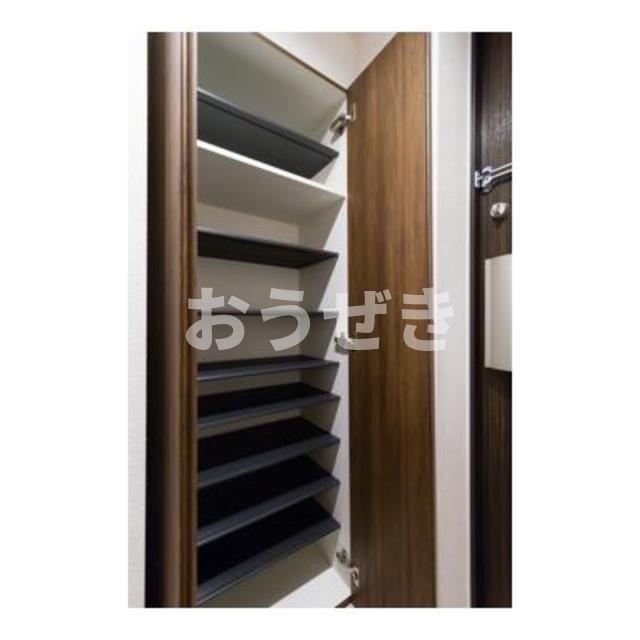 玄関　※写真は同タイプ住戸です。
