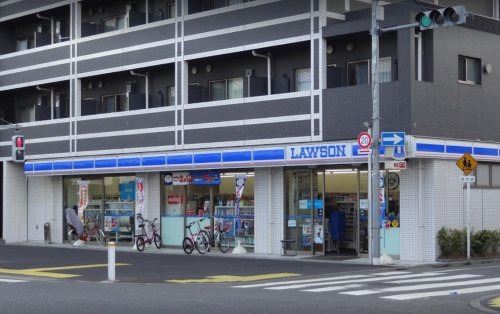 コンビニ　ローソン 大森西四丁目店（コンビニ）まで470m