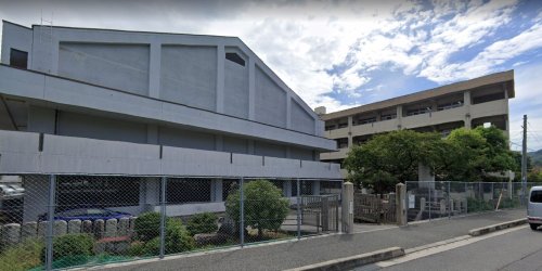 小学校　呉市立仁方小学校（小学校）まで500m