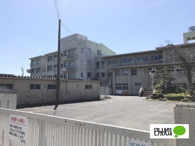 中学校　焼津市立東益津中学校（中学校）まで1696m