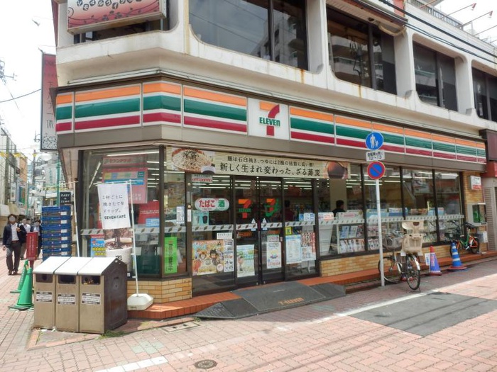 コンビニ　セブンイレブン（コンビニ）まで120m