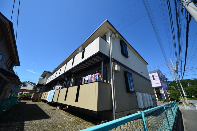 建物外観　★駅まで徒歩圏内です★