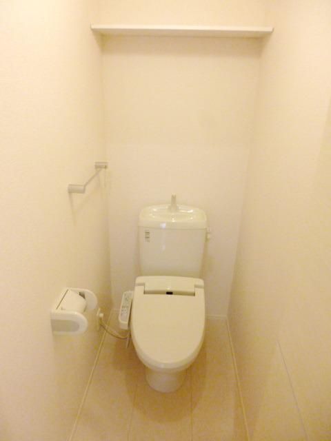 トイレ　★シャワートイレ完備★