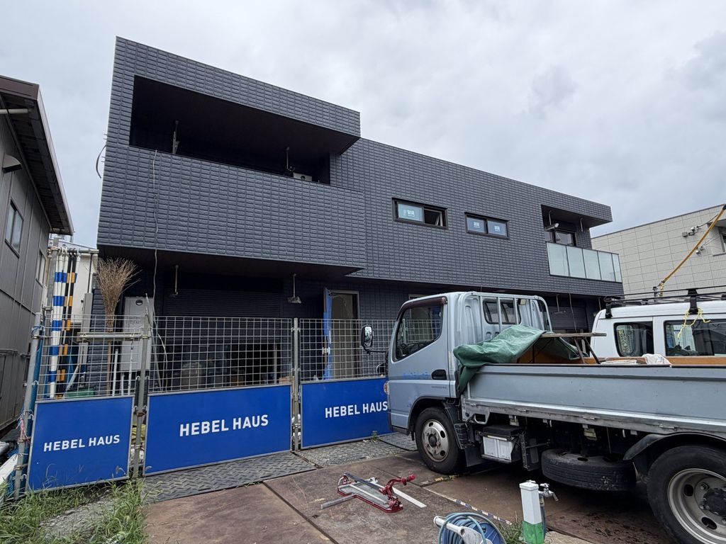建物外観　エントランス