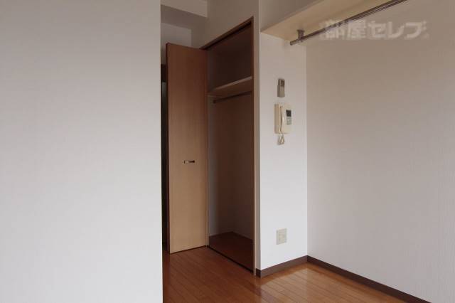 収納　※３０２号室室内参照