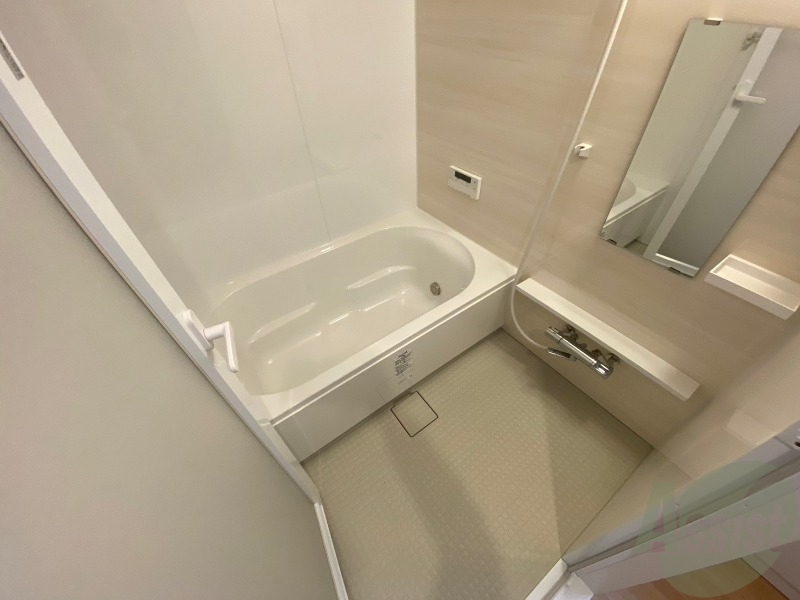 バス・シャワールーム　お風呂になります。一日の疲れを癒してくださいね。