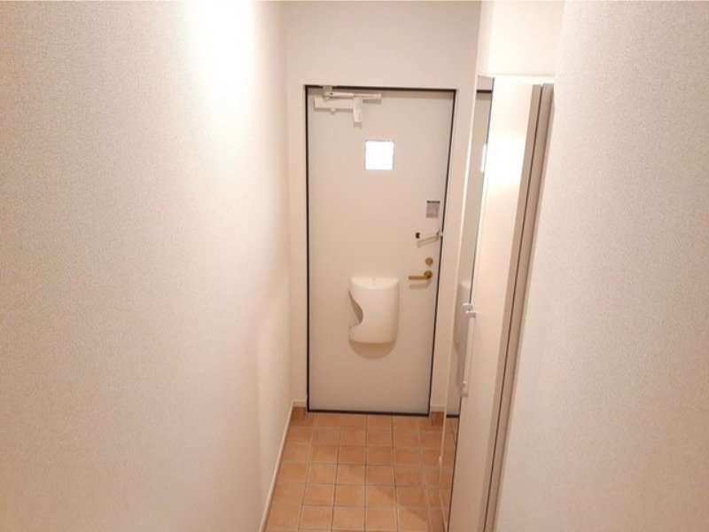 玄関　図面と現状に相違がある場合には現状を優先