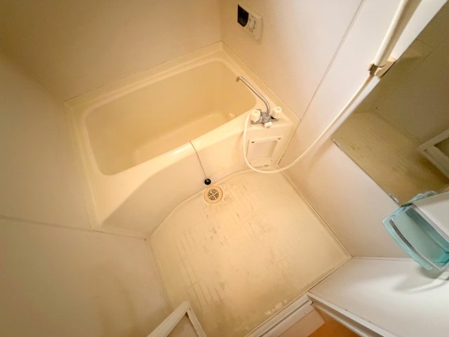 バス・シャワールーム　ゆったりと入るなら、お風呂とトイレとは別々が嬉しいですよね。