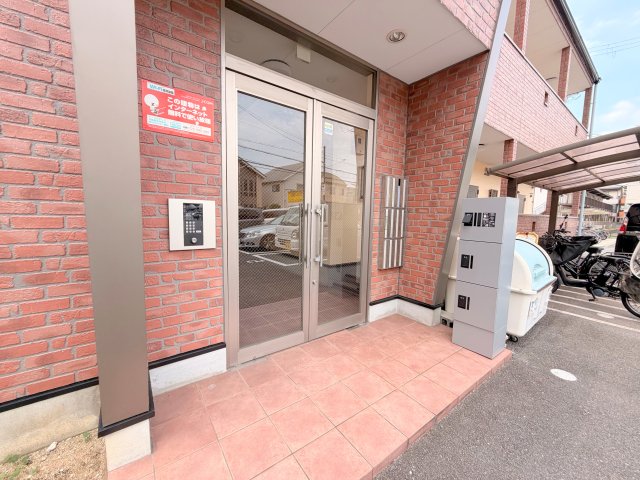 エントランス　綺麗なエントランスです。