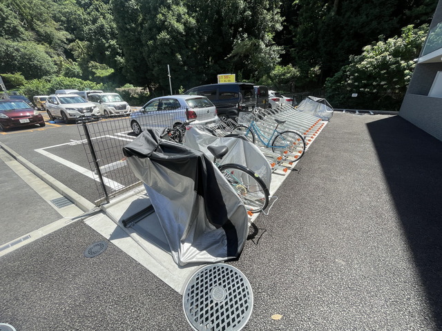 駐車場　～チャリンチャリン～