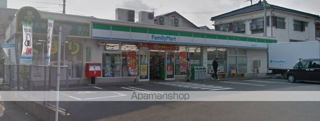 コンビニ　ファミリーマート（コンビニ）まで163m