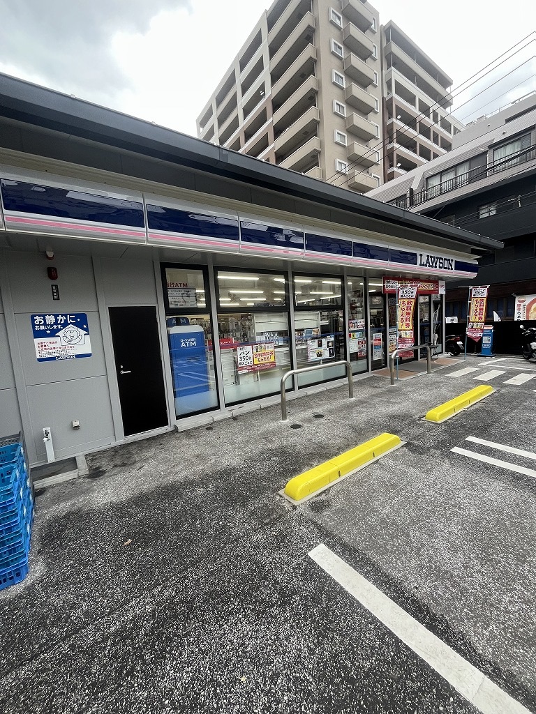 コンビニ　ローソン博多上呉服町店（コンビニ）まで137m