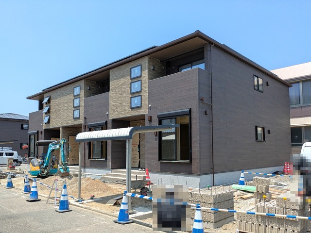建物外観　建築中