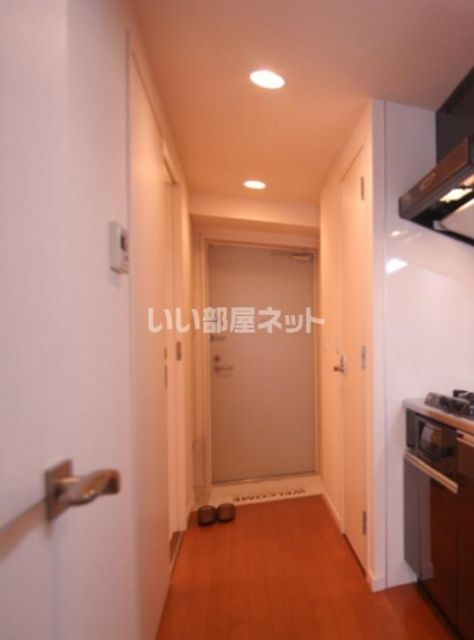 ＪＲ常磐線 綾瀬駅 徒歩5分 9階建 築15年の玄関写真