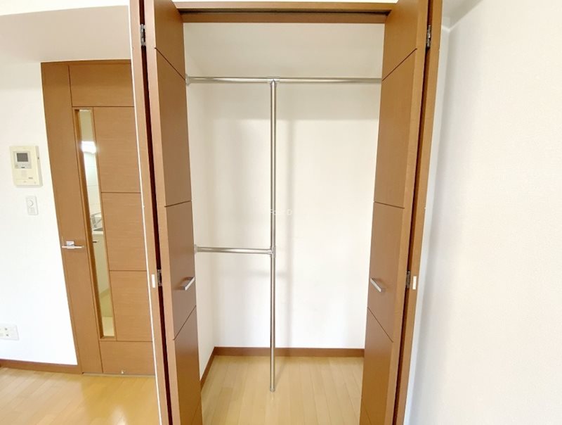 収納　内見予約受付中、お気軽にお問い合わせください。【0037-6