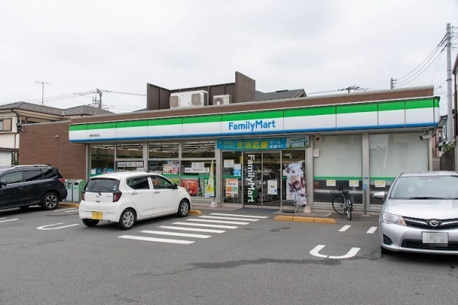コンビニ　ファミリーマート 西東京南町店（コンビニ）まで372m