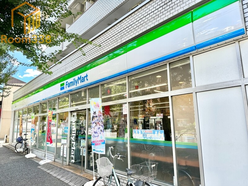 コンビニ　ファミリーマート小滝橋通り店（コンビニ）まで211m