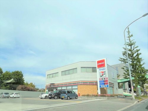 コンビニ　セブンイレブン 豊中緑丘2丁目店（コンビニ）まで509m