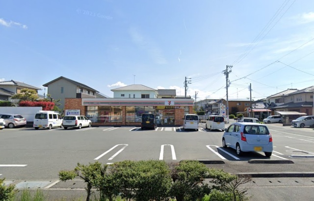 コンビニ　セブンイレブン　磐田国府台店（コンビニ）まで900m