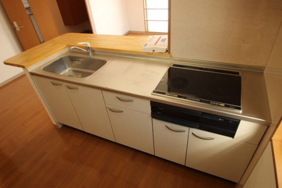 キッチン　※別部屋の写真です