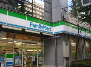 コンビニ　ファミリーマート 江戸川橋駅西店（コンビニ）まで336m