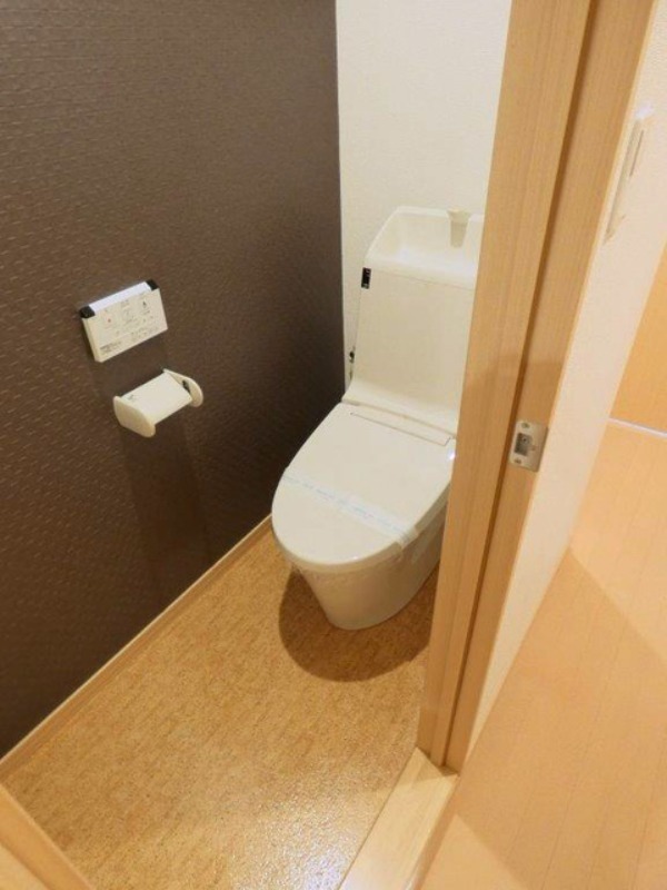 トイレ　図面と現状に相違がある場合には現状を優先