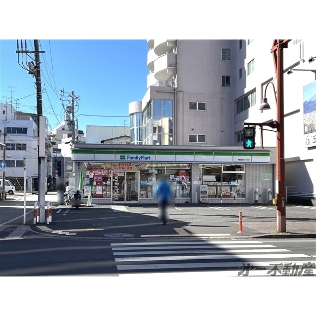 コンビニ　ファミリーマート静岡鷹匠三丁目店（コンビニ）まで140m