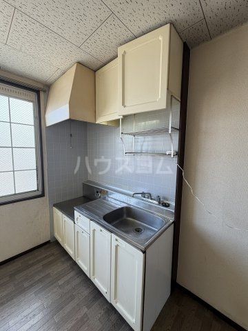 サンビレッジ Eのキッチン写真