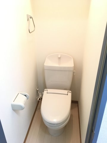 トイレ　シンプルで使いやすいトイレです