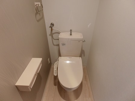 ＪＲ千歳線 北広島駅 徒歩13分 4階建 築4年のトイレ写真