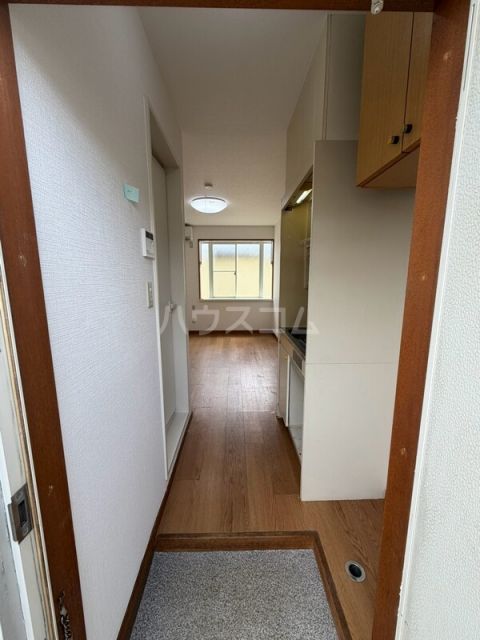 チサトハイツの玄関写真