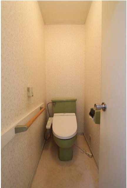 京王井の頭線 東松原駅 徒歩3分 2階建 築43年のトイレ写真
