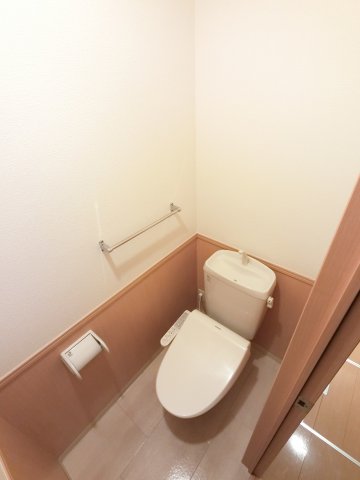 ＪＲ外房線 鎌取駅 徒歩20分 2階建 築21年のトイレ写真