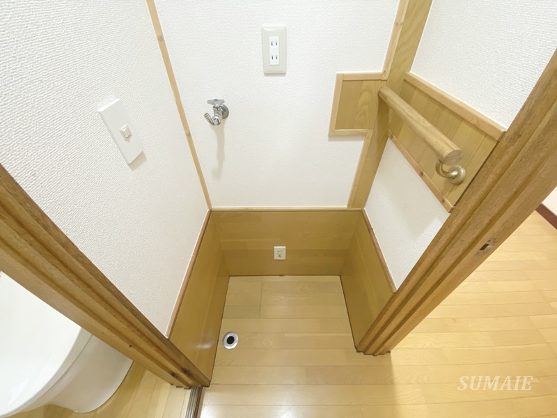 その他共有部分　洗濯機置場です☆
