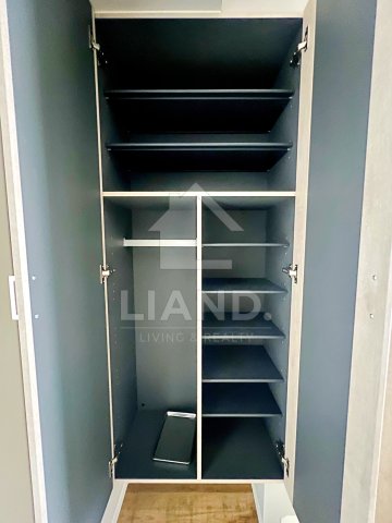 収納　エルグランド東比恵