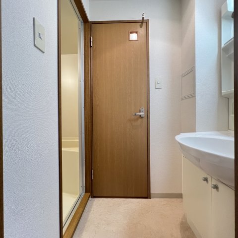 洗面設備　同仕様タイプです