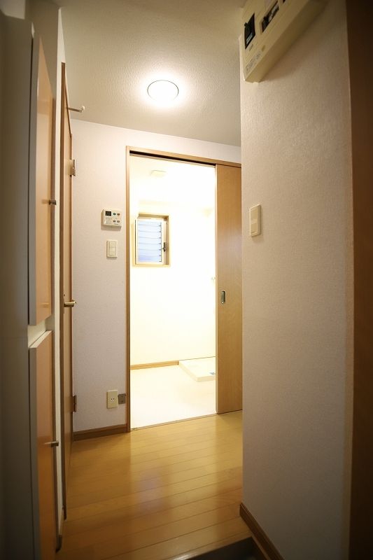 アリエスTAKATORIの玄関写真