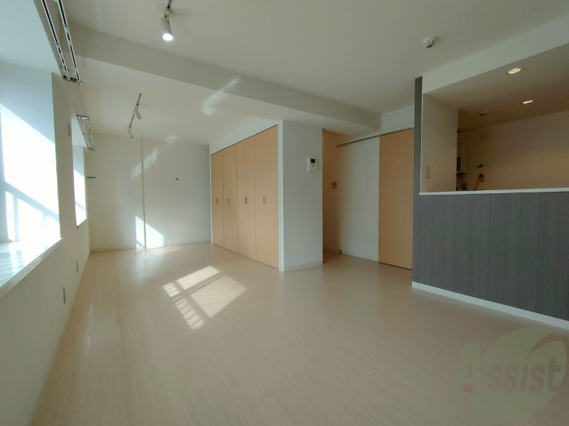 居室・リビング　広くてキレイなお部屋が広がっていて、充実した生活が送れそう。