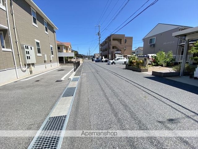 その他　前面道路（その他）まで0m