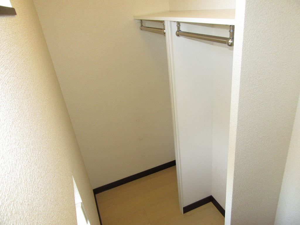 収納　※同タイプ