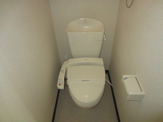 トイレ　温水洗浄便座※同タイプ