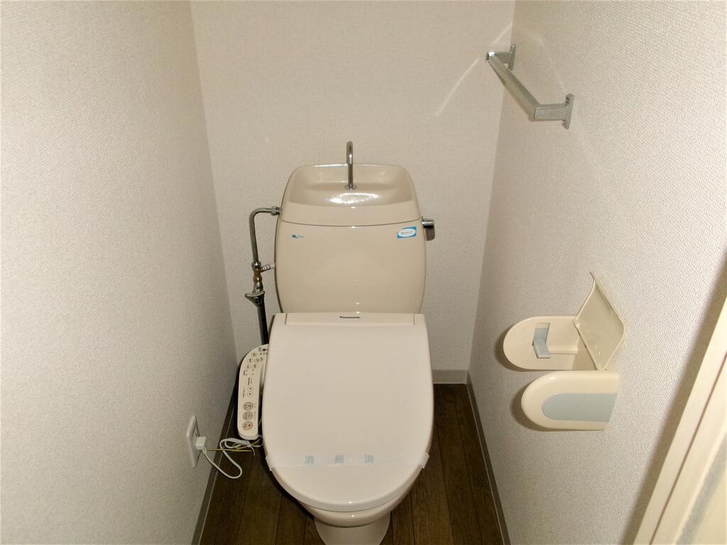 トイレ　トイレ