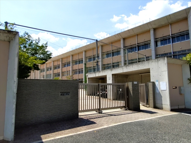 小学校　芦屋市立精道小学校（小学校）まで909m