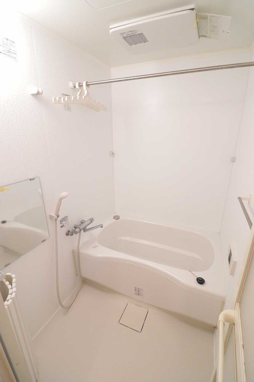 バス・シャワールーム　※同物件、別部屋になります。