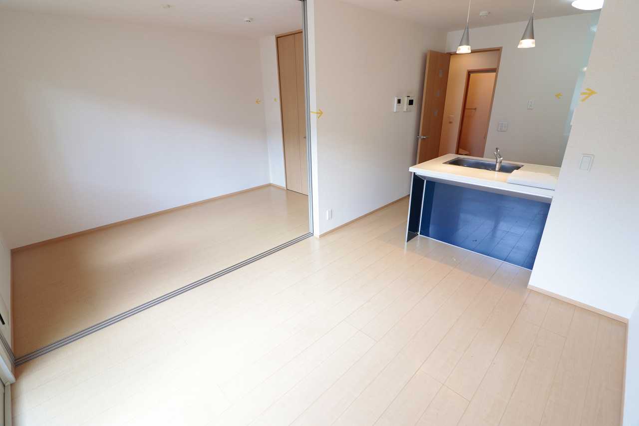 居室・リビング　※同物件、別部屋になります。