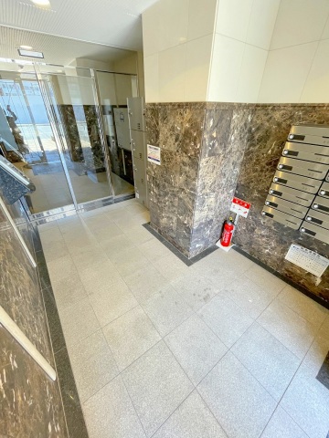 銀行　もみじ銀行向洋支店（銀行）まで373m
