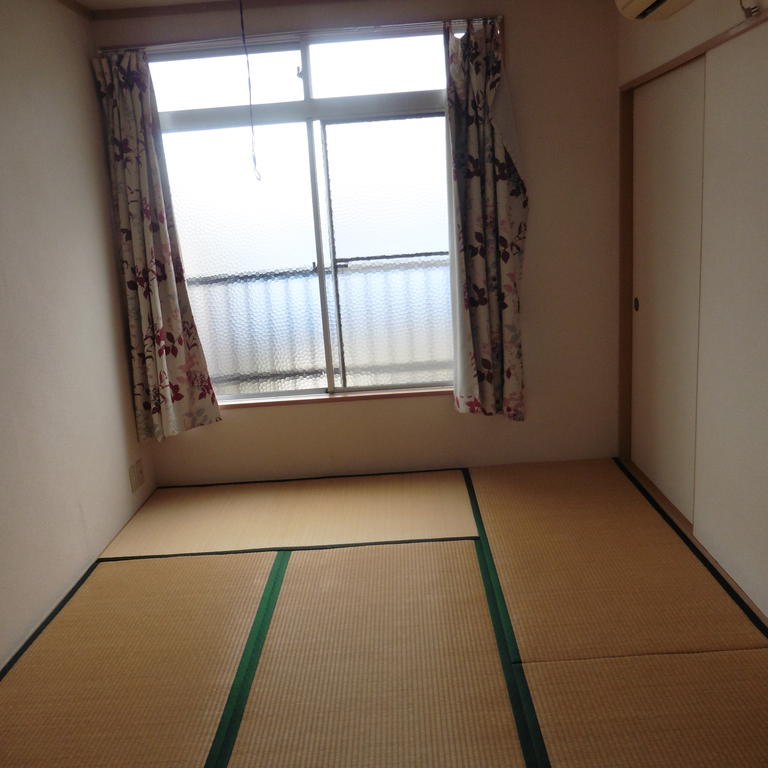 小椋コーポの居間写真