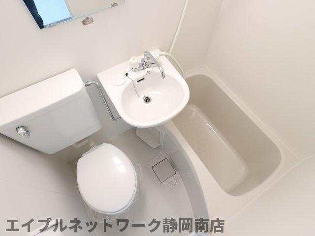 バス・シャワールーム　お風呂です