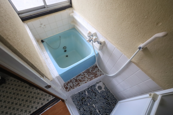 バス・シャワールーム　※別部屋の写真です